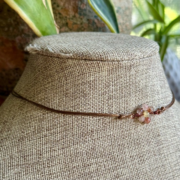 Boho Crystal Flower Choker - Picture 2 of 4